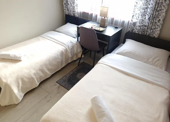 Promien 4 By Zen4guest Hostel *