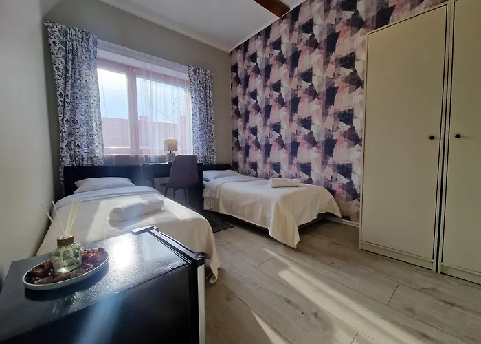 Promien 4 By Zen4guest Hostel *