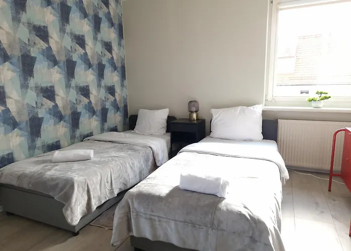 Promien 4 By Zen4guest Albergue