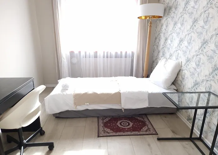 Promien 4 By Zen4guest Hostel *